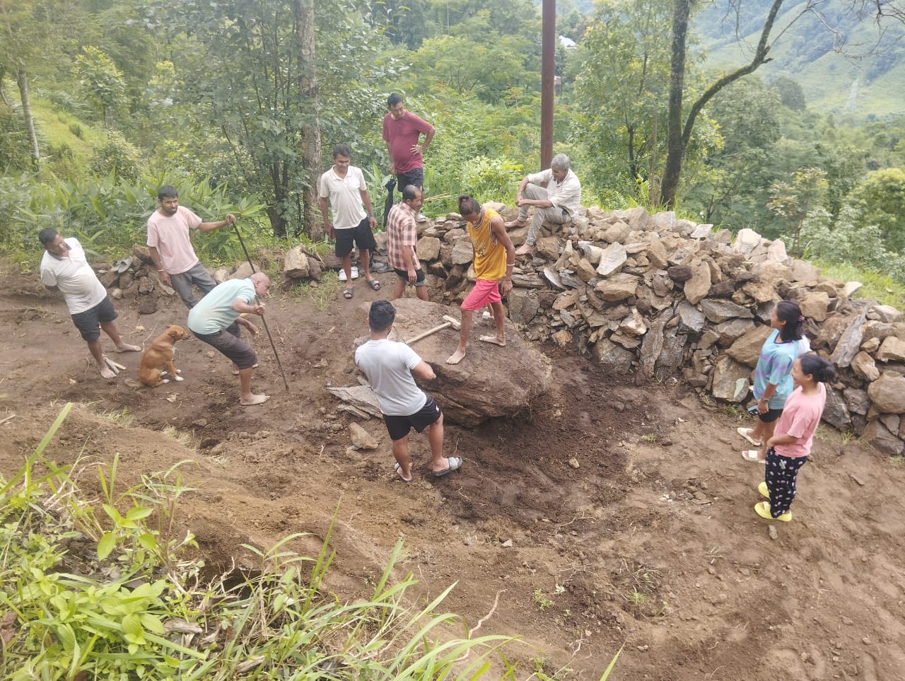 Read more about the article अजय एडवर्डको सहयोग समाजघर निर्माण