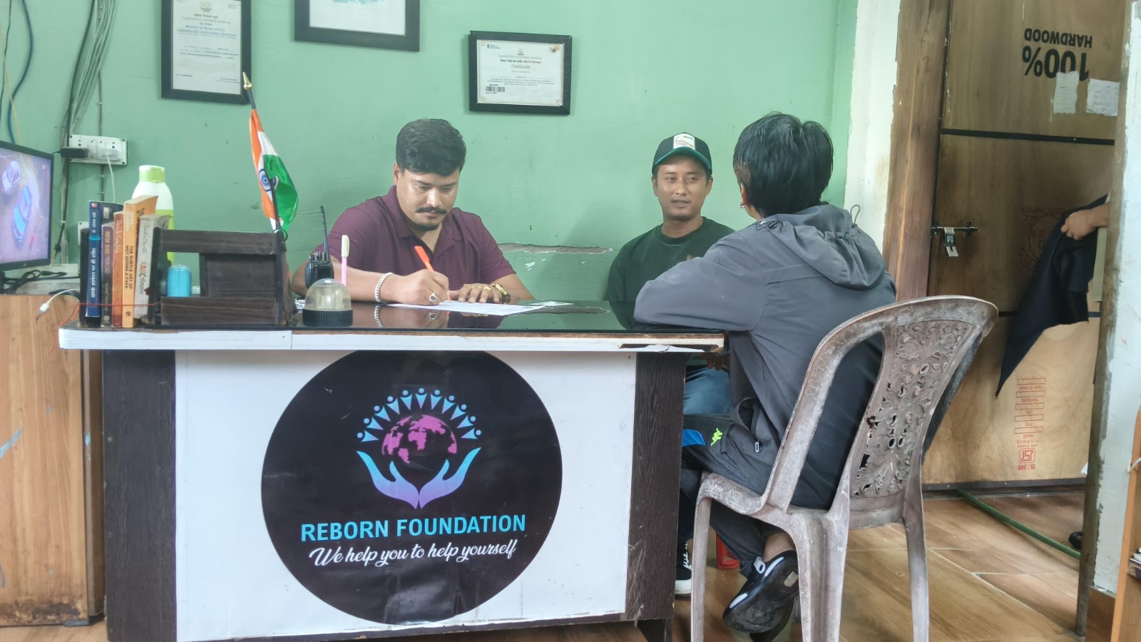 Read more about the article युवाहरूलाई सकरात्मक मार्गमा हिडाउँदै आइजीजेएफ